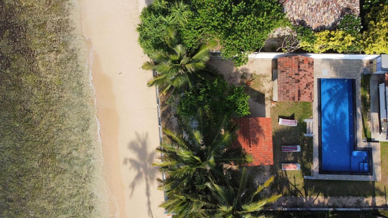 Avin Beach Villa Unawatuna Exterior photo